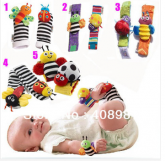 4 peças - meia, bracelete e chocalho - frete gratis